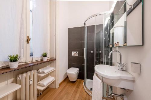 Central Station Suite - B Home