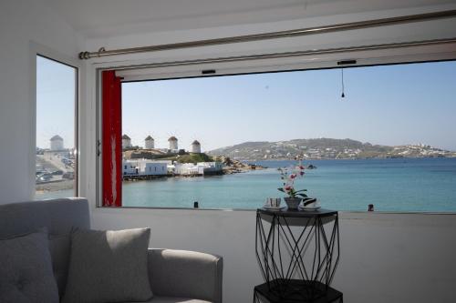 Spacious Apartment in Little Venice Mykonos by ΜΡS
