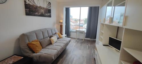 STUDIO PALAVAS LES FLOTS Très bien placé !