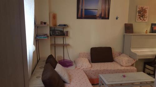 Comfy home 35sqm near National Garden