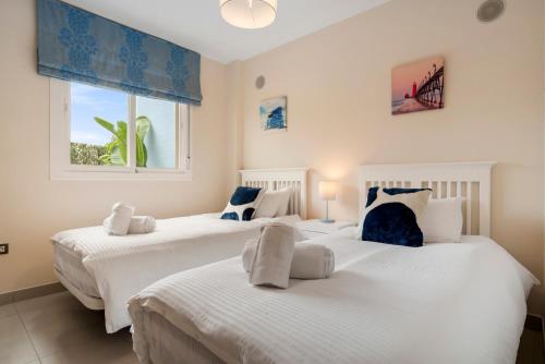 Cortijo del Mar 2-Bed Apartment with Pool & Garden