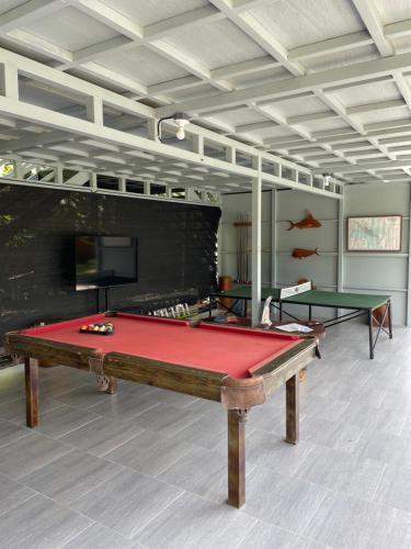 Biliár nebo kulečník v ubytování YEJOS Jungle Lodge