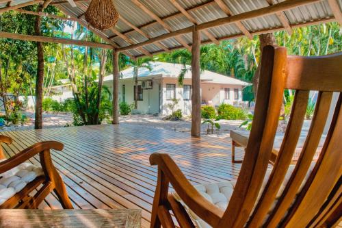 Gambar di galeri bagi Casa Bonita - 5br With Pool Walk To Beach! di Nosara