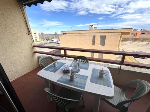 Appartement 2 pièces cabine, proche plage, balcon - FR-1-229C-104