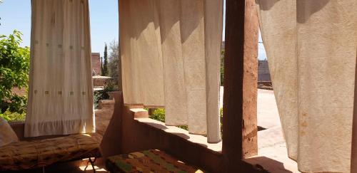 Un balcón o terraza de DAR EL KERMA Traditional Rustic House