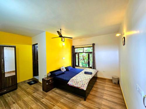 Postel nebo postele na pokoji v ubytování Dadi Homestay 360 Mountain View