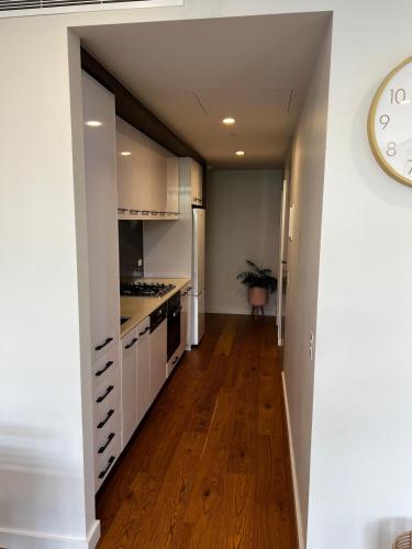 Una cocina o cocineta en 2 bedroom gem
