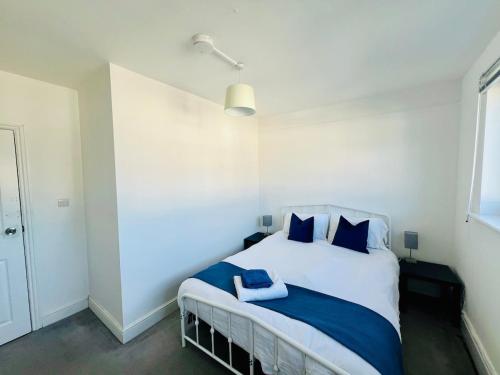 Fotografie z fotogalerie ubytování 4-Bedroom House 5 mins to Beach & Parking v destinaci Felixstowe