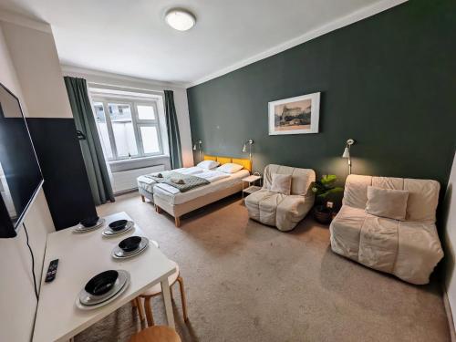 Apartment in Zizkov -301-