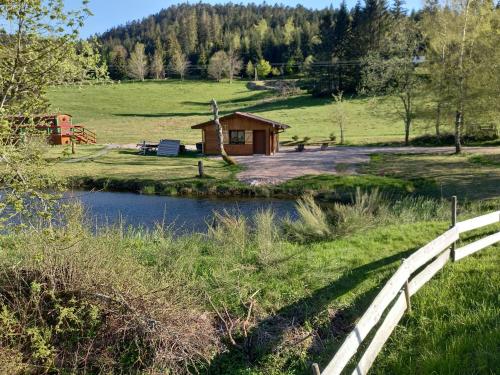 CHALET DU PERE NOEL 10 minutes from Gérardmer