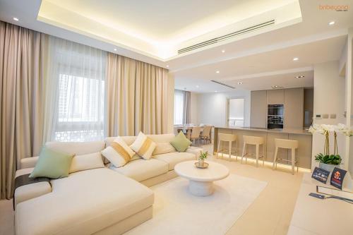 Bnbeyond's Luxury Vibe & Burj View