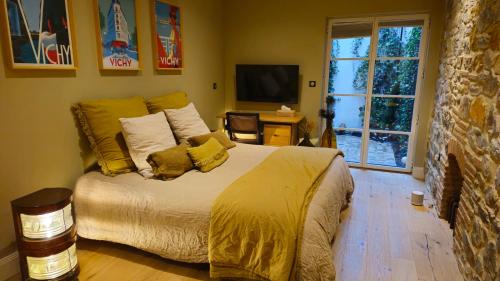 Postel nebo postele na pokoji v ubytování Sublime duplex 75m² Villa classée