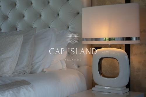 Ένα ή περισσότερα κρεβάτια σε δωμάτιο στο Villa Pearl of Solaia