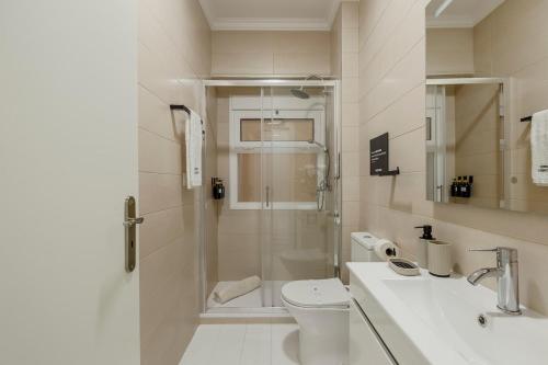 Bilik mandi di Amadora Flat 5