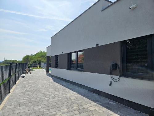 Φωτογραφία από το άλμπουμ του Villa Joy with Pool,Jacuzzi,E Auto Station σε Sračinec