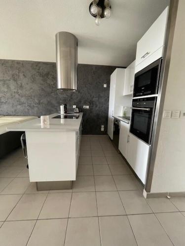 Appartement standing tout confort vue mer photo 7