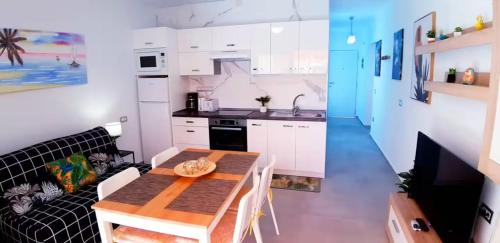 SUNNY POOL PATIO - 2 bedrooms 2 baths