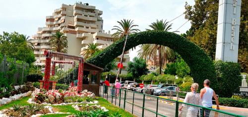 Estudio benal Beach vista a la piscina