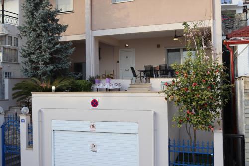 Lovely studio with beautiful garden