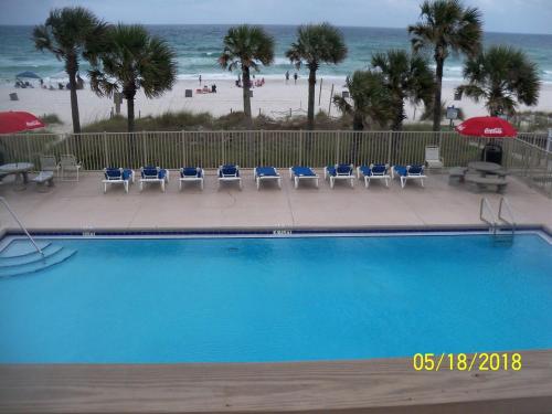 Piscina en o cerca de Rent from me in PCB