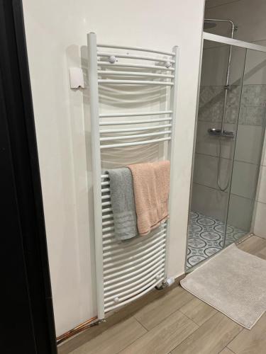 Appartement entier refait à neuf pour court séjour