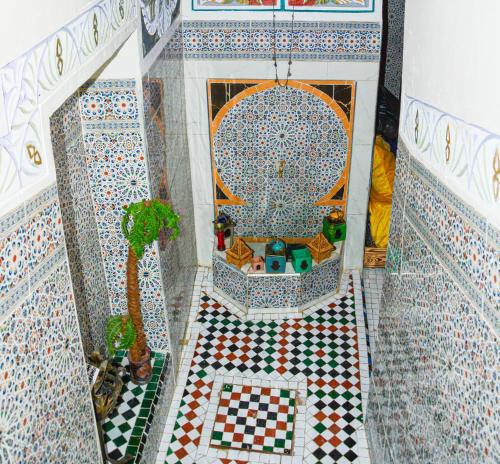 Koupelna v ubytování Riad Fes Safir - Rooftop Terrace with Medina Views