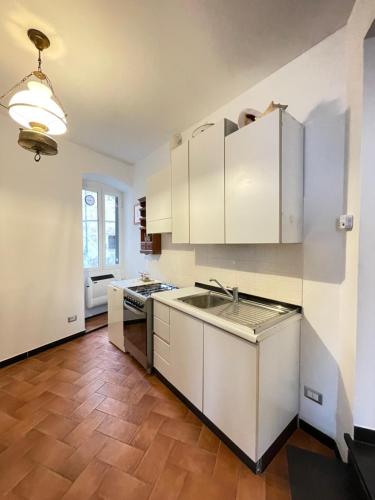 A kitchen or kitchenette at Camere Francesca
