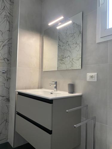 Gallery image of SANGIOVANNI rooms in Mandatoriccio Marina