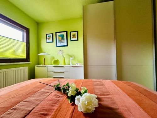 Katil atau katil-katil dalam bilik di Apartment in Taucha for short & long stays