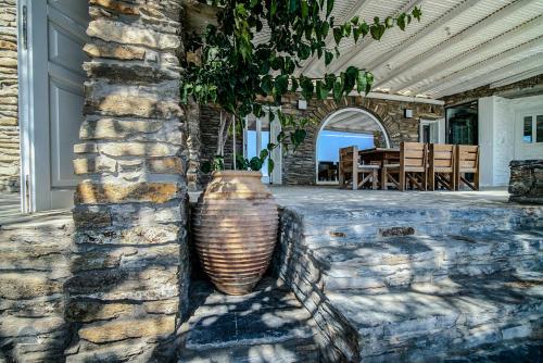 Αίθριο ή υπαίθριος χώρος στο Zen Blue Suites - Luxury, Nature, and Harmony in Kea