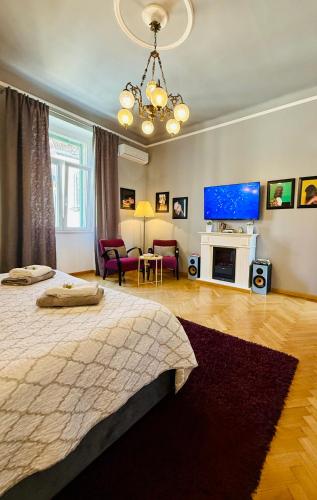 Riva Waterfront Apartments