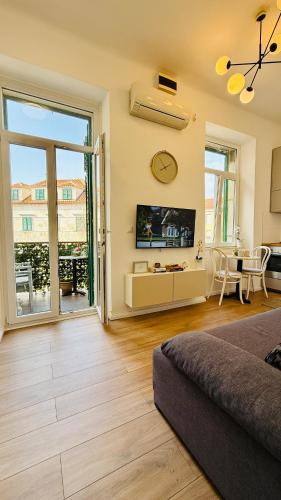 Riva Waterfront Apartments