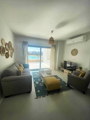Spacious 2 BD with crystal Lagoon access in Gouna