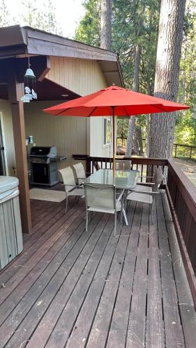 Balkón nebo terasa v ubytování Cozy Cabin in Arnold !