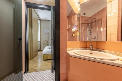 Duomo Suite - B Home