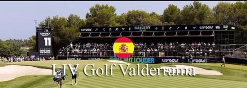 ソトグランデにあるPatio Room Sotograndeの野球場の風景