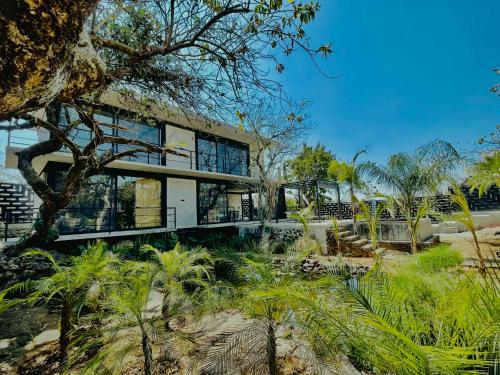 Gallery image of Casa Alma 2 with pond, gym & spa in Tepoztlán