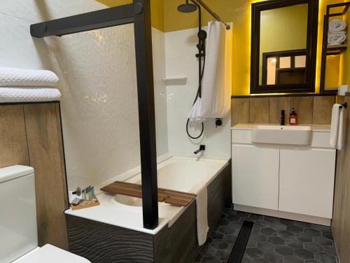 Koupelna v ubytování Amani Lodging