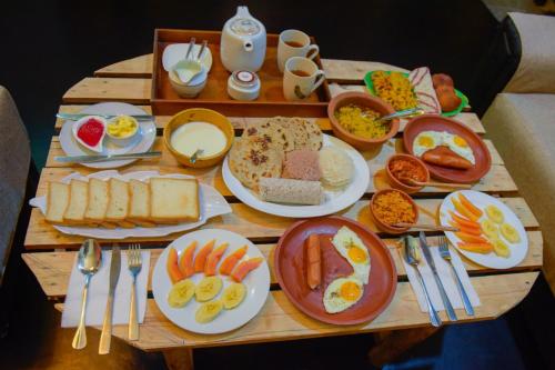 ホテルの敷地内または近くでの食事または食べ物