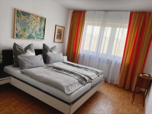 Postel nebo postele na pokoji v ubytování Ferienwohnung Daun