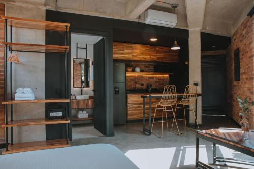Η κουζίνα ή μικρή κουζίνα στο Hotel 3450 Living Lofts