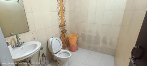 Un baño de Hotel Su Shree Continental Dx Near New Delhi Railway Station