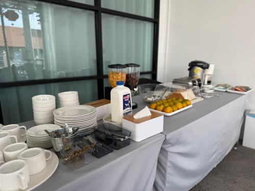 Comida en o cerca de este hotel
