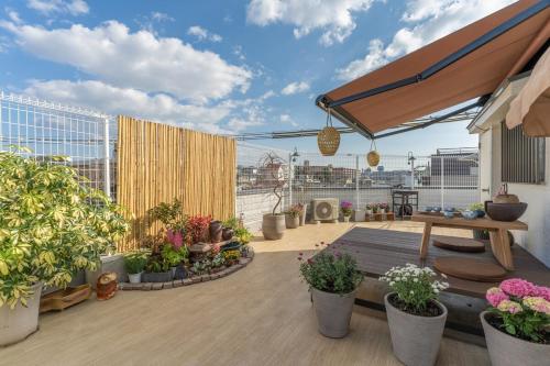 6 Min to Namba, Entire Rental for up to 10 Guests