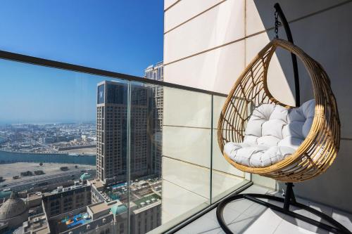Simply Comfort Vacation Homes Rental Luxury 2Br Apt Stunning Views in Amna Tower