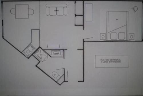 a drawing of a floor plan of a room at Une pause dans l'hyper centre de Chambéry in Chambéry