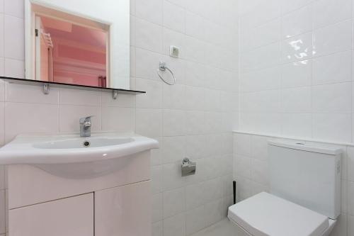 Lisboa Anglesh Guesthouse located near the city centre