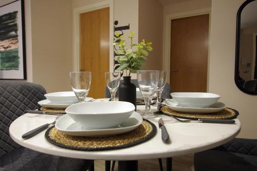 2 Bed 2 Bath Apartment Close to City Ctre Sleeps 5 -Free Parking photo 21