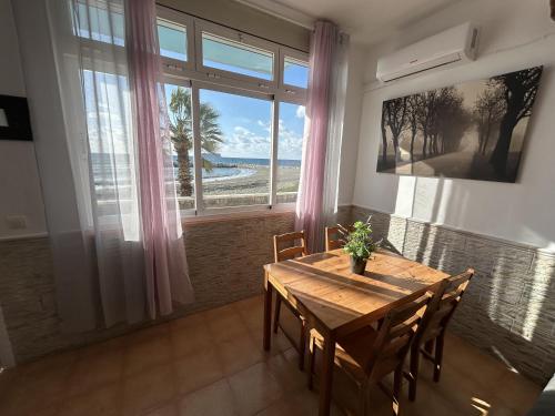 Apartamento frente al Mar - Pedregalejo