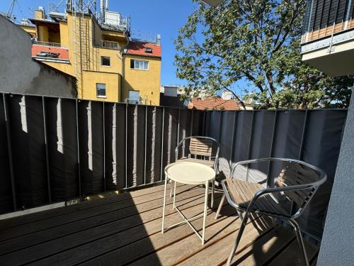Spacious Group Apartment with Balcony